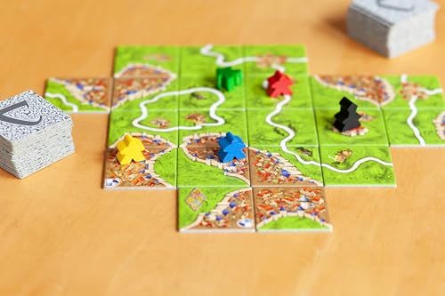 Asmodee - Carcassonne - UNbox Now - Jeu de Société Moderne pour Enfants dès 7 Ans - 2 à 5 Joueurs - A Jouer en Famille - 35 Min - Niveau Facile - Construis Le Plateau de Jeu à Mesure - en Français – Image 4